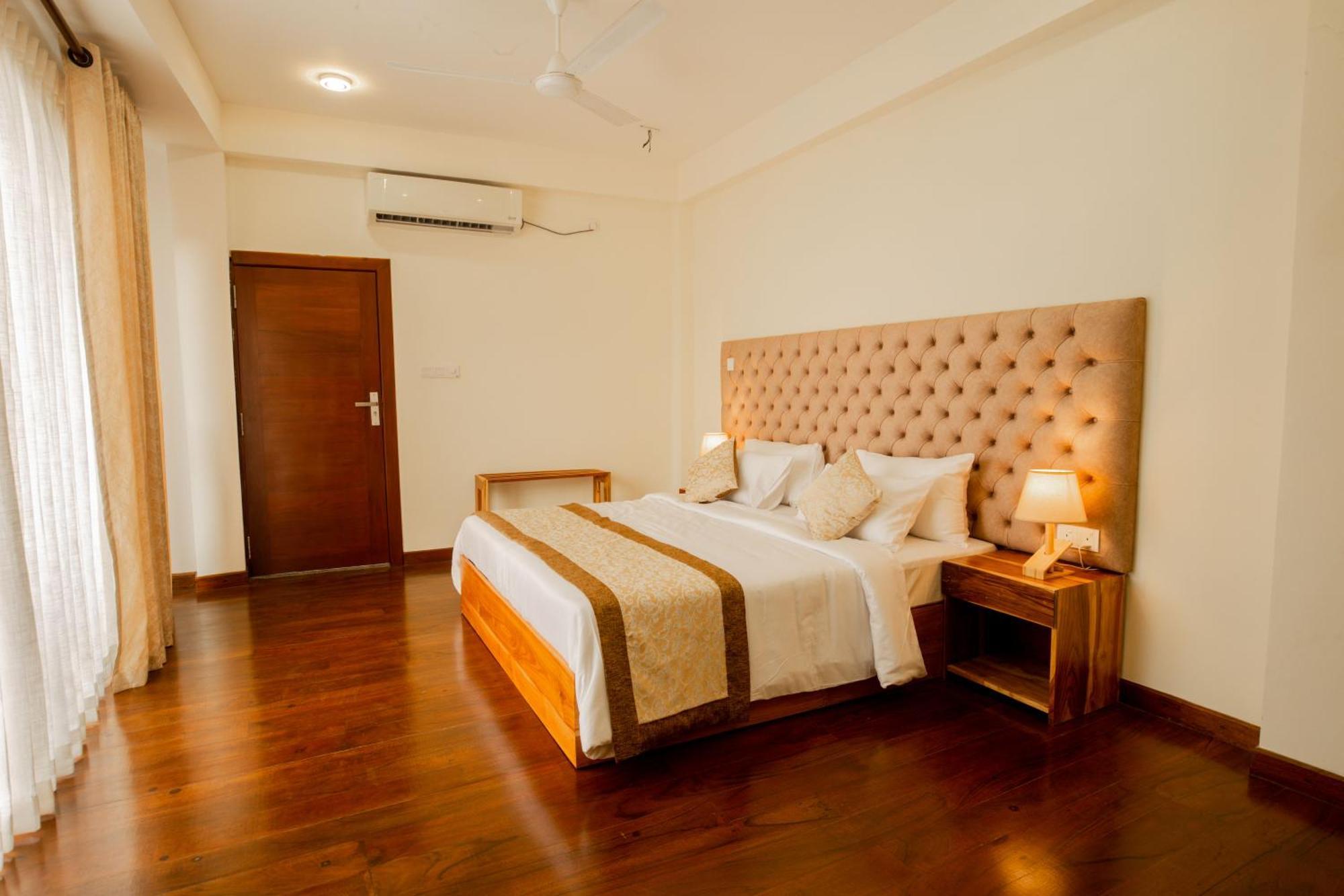 Manthra Leisure Hotel Kandy Buitenkant foto