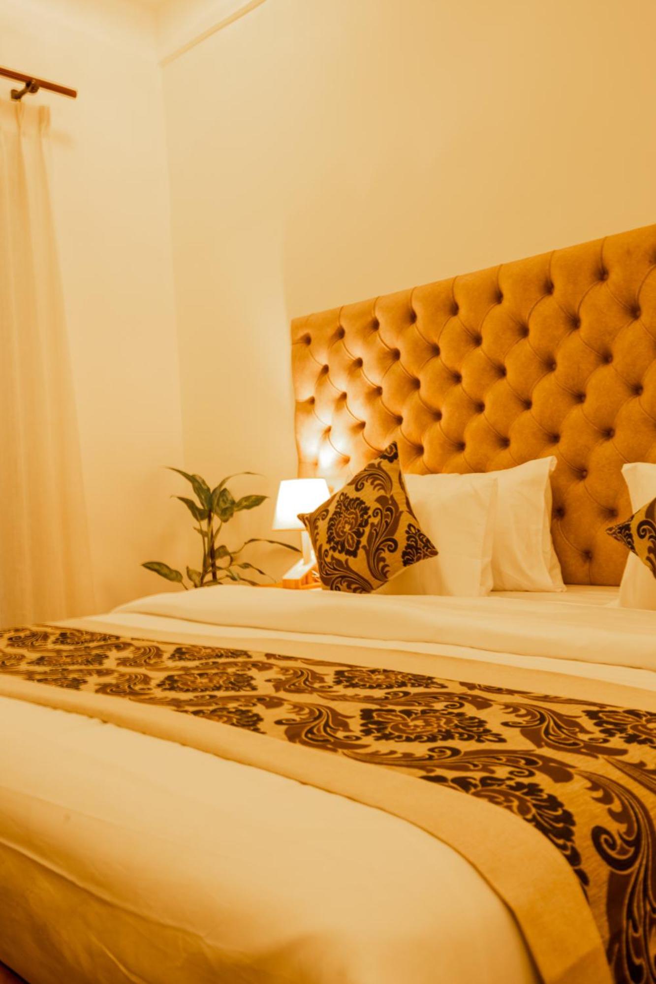 Manthra Leisure Hotel Kandy Buitenkant foto