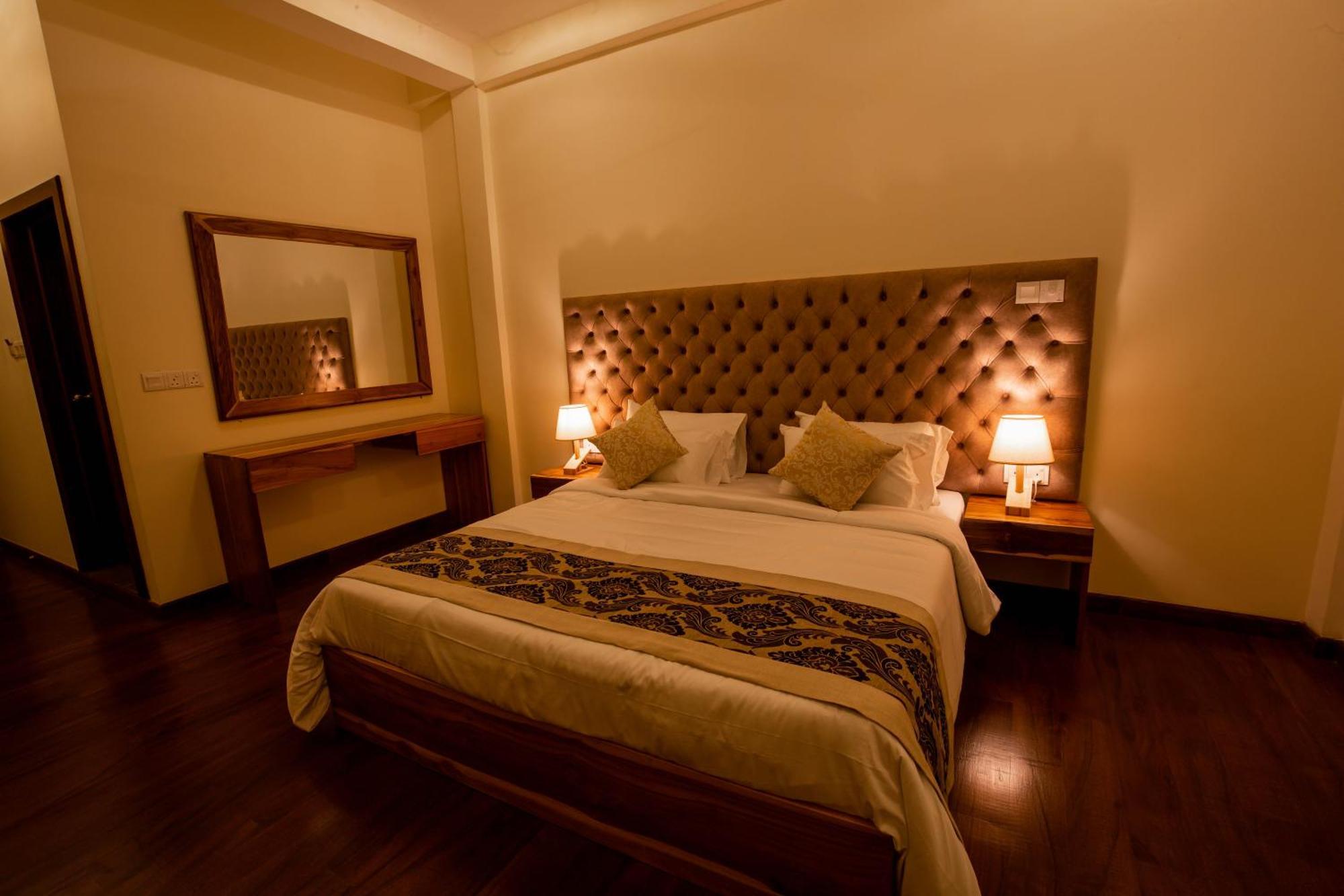 Manthra Leisure Hotel Kandy Buitenkant foto