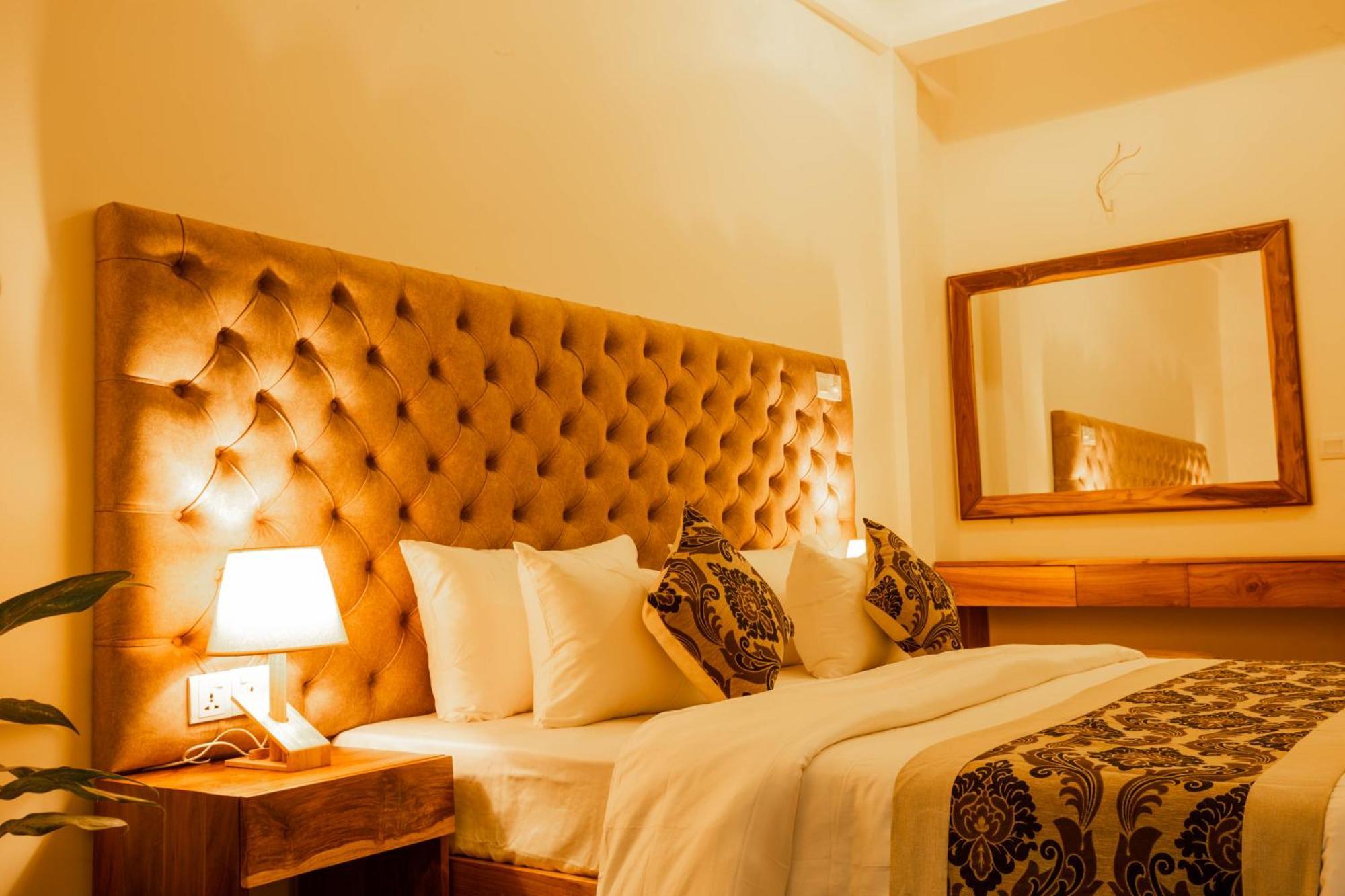 Manthra Leisure Hotel Kandy Buitenkant foto