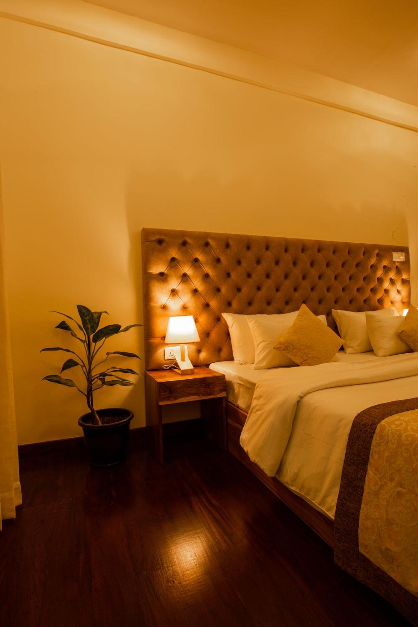 Manthra Leisure Hotel Kandy Buitenkant foto